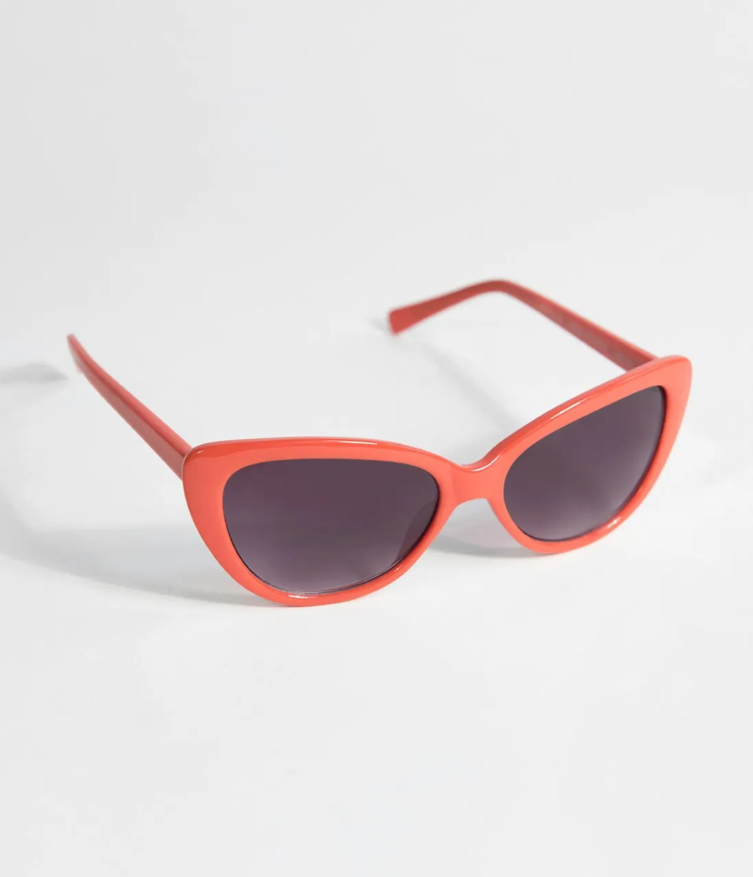 Red Smirk Cat Eye Sunglasses